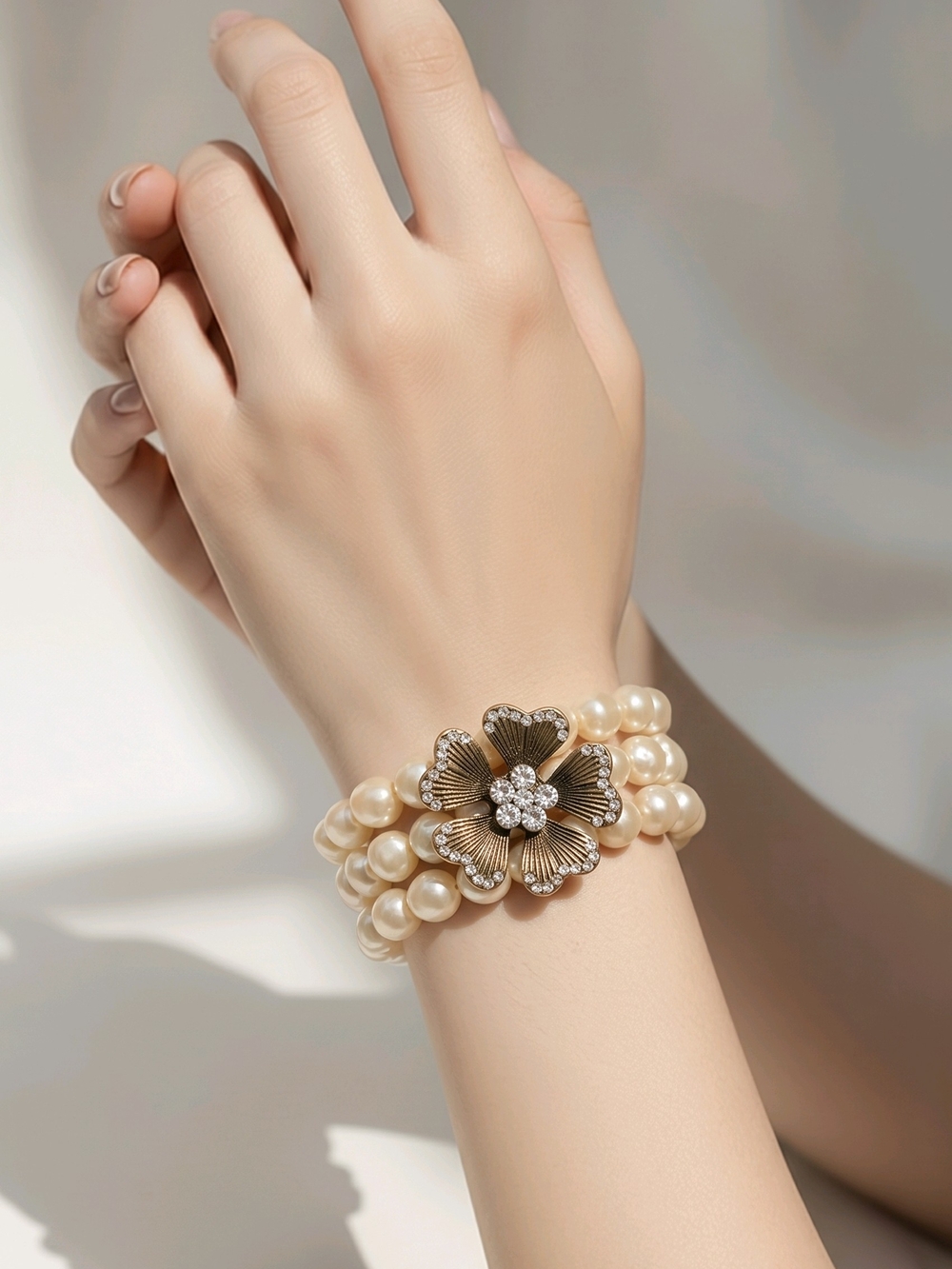 Vintage Faux Pearl Bracelet with Gold Tone Flower Clasp